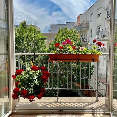 Feel Home Deluxe Corvin # Free Parking # Ac # Elevator Budapest Ngoại thất bức ảnh