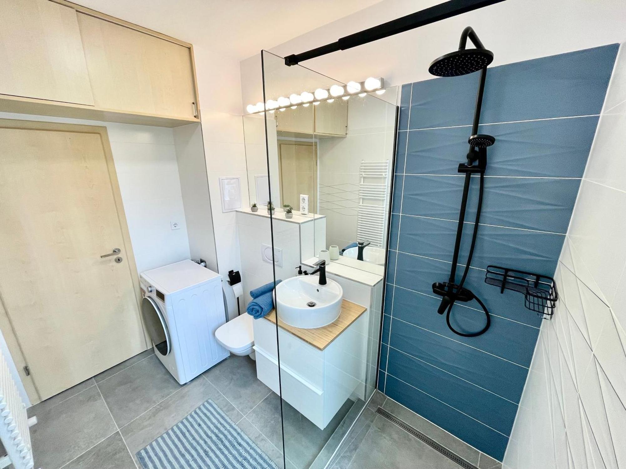 Feel Home Deluxe Corvin # Free Parking # Ac # Elevator Budapest Ngoại thất bức ảnh